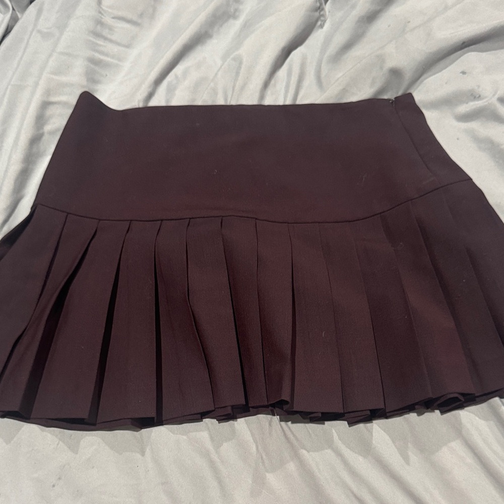 Theory Dark Burgandy Pleated Mini Skirt